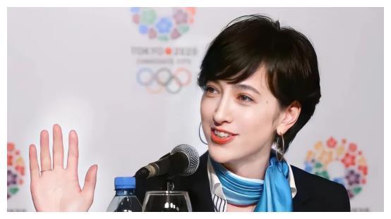 娱乐吃瓜博主起名字,吃瓜博主带你领略幕后风云