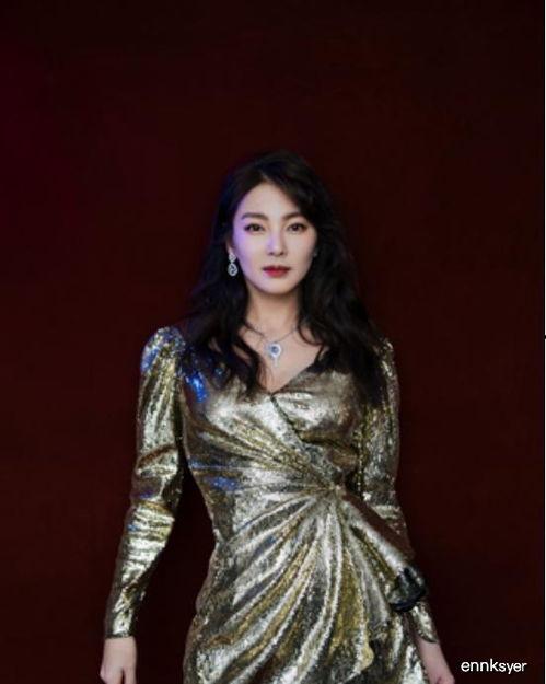 娱乐吃瓜张雨绮田馥甄,揭秘娱乐圈的甜蜜与苦涩